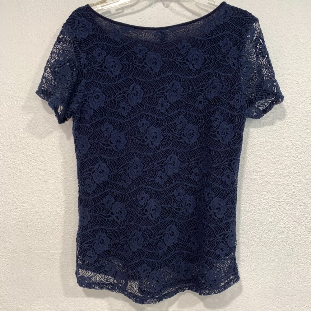 Leo & Nicole Top Lined Floral Crochet Lace Navy Blue Cap Sleeves EUC Womens Med - Picture 2 of 6